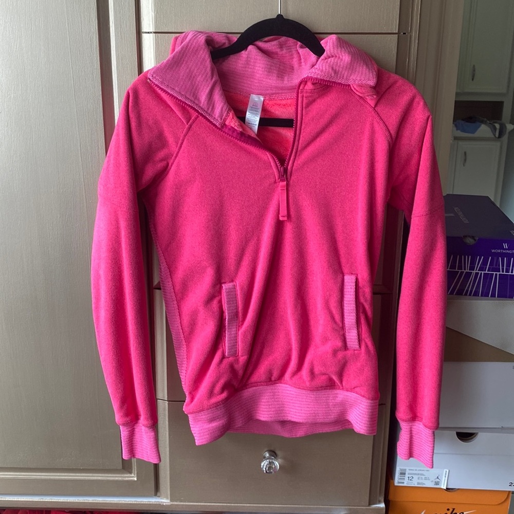 Ivivva Crewneck!